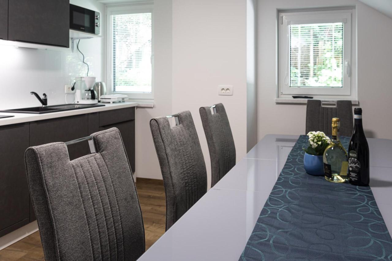 Inin Apartments Bled Esterno foto